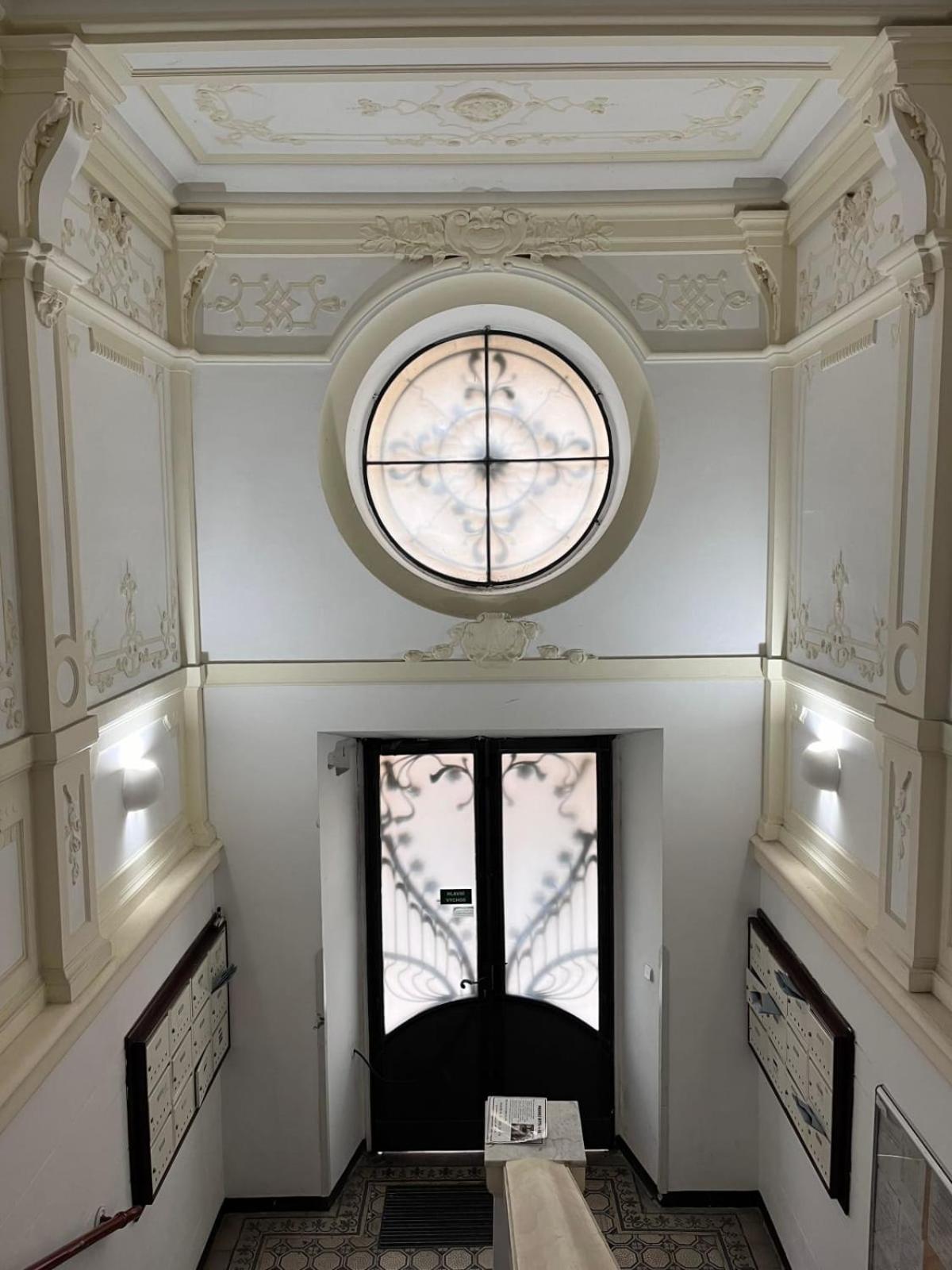 Comfortable And Cosy Apt A Few Steps From Dancing House And Naplavka Dance Prag Exteriör bild