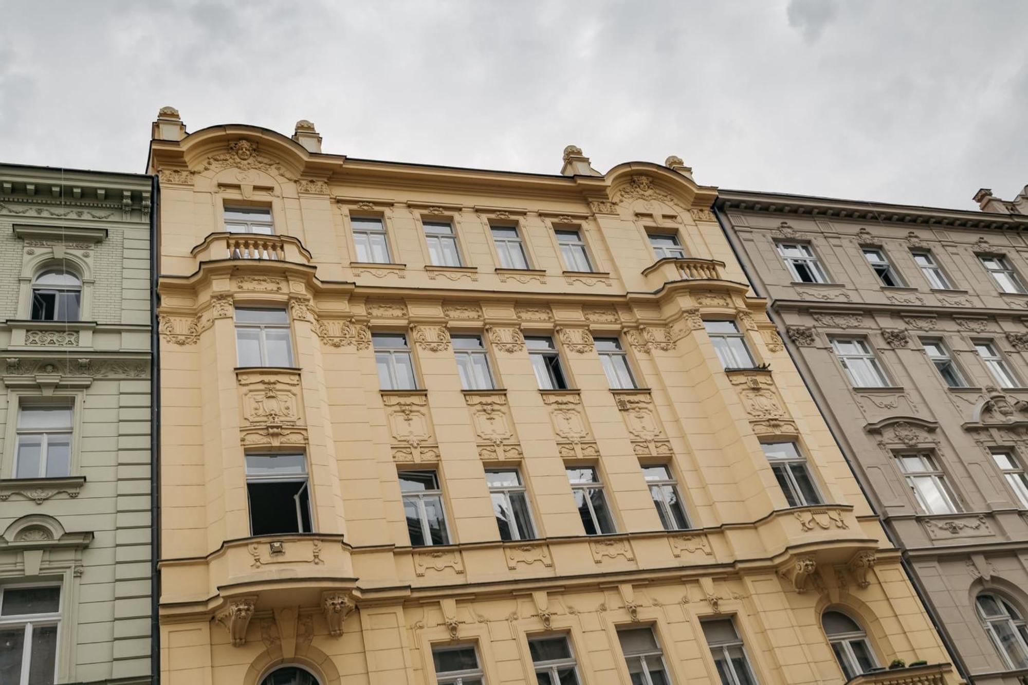Comfortable And Cosy Apt A Few Steps From Dancing House And Naplavka Dance Prag Exteriör bild