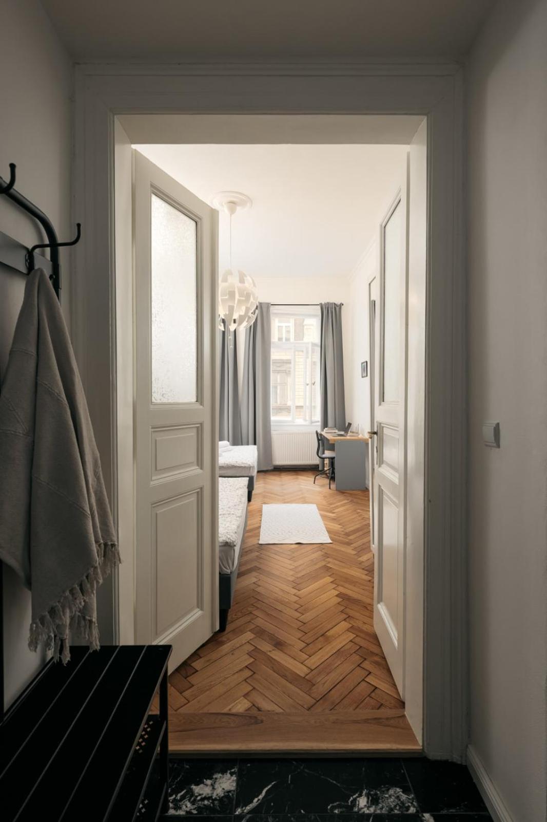 Comfortable And Cosy Apt A Few Steps From Dancing House And Naplavka Dance Prag Exteriör bild