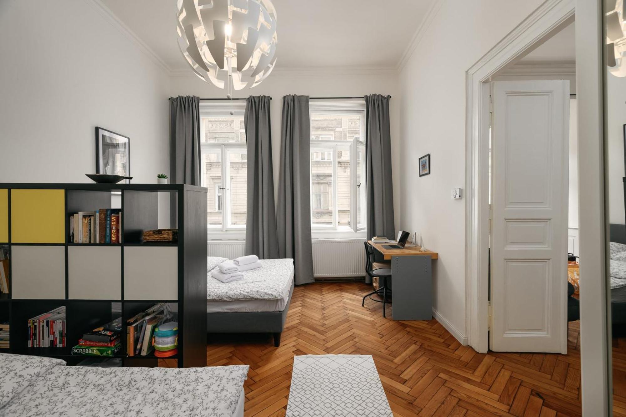 Comfortable And Cosy Apt A Few Steps From Dancing House And Naplavka Dance Prag Exteriör bild