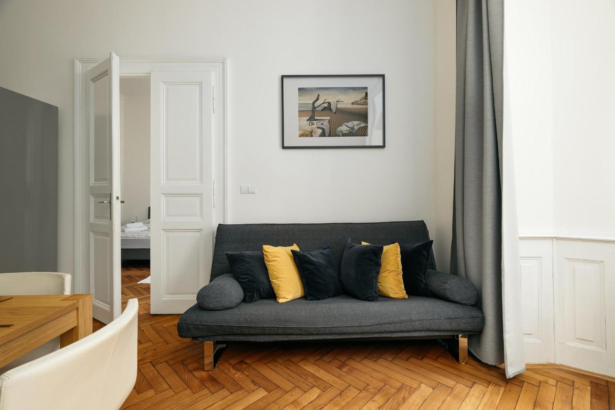 Comfortable And Cosy Apt A Few Steps From Dancing House And Naplavka Dance Prag Exteriör bild